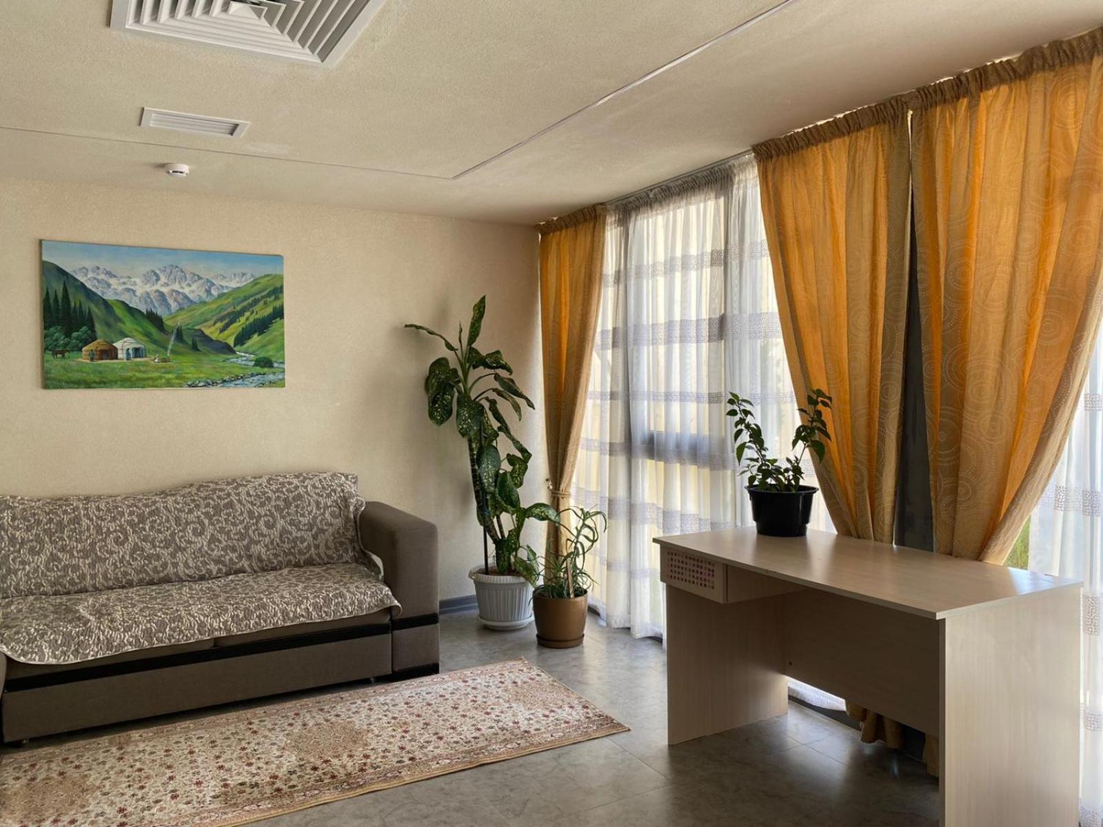 Aq Capsule Hostel Алматы Экстерьер фото